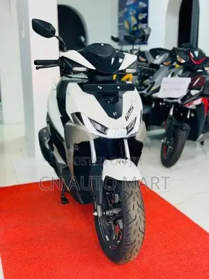 Hero XOOM 125R 2026