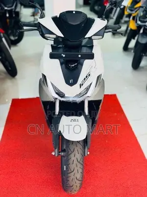 Hero XOOM 125R 2026