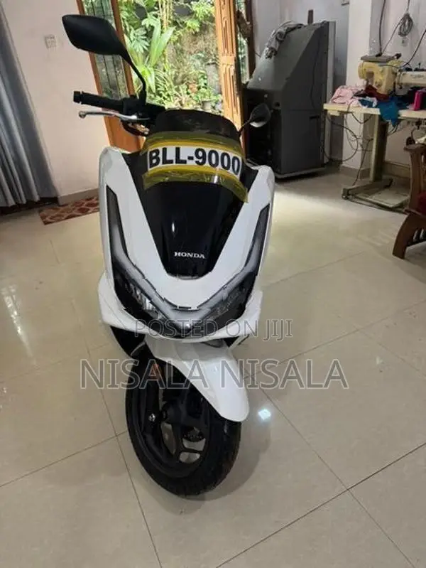 Honda PCX160 2025