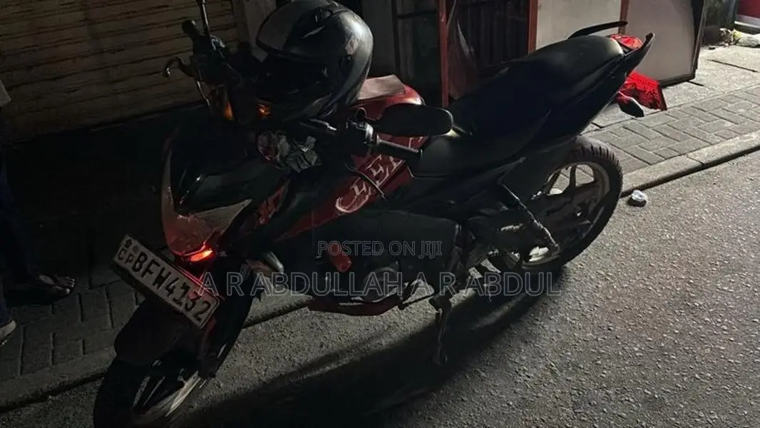 Bajaj Pulsar N160 2017