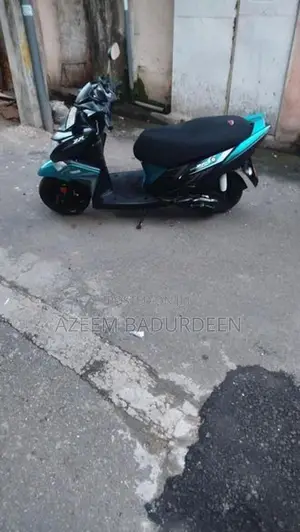 Yamaha SZR 2017