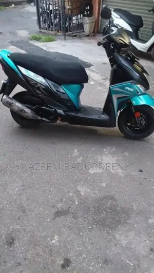Yamaha SZR 2017