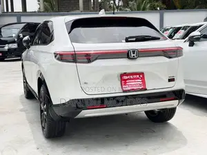 Honda Vezel Z-PREMIUM 2026
