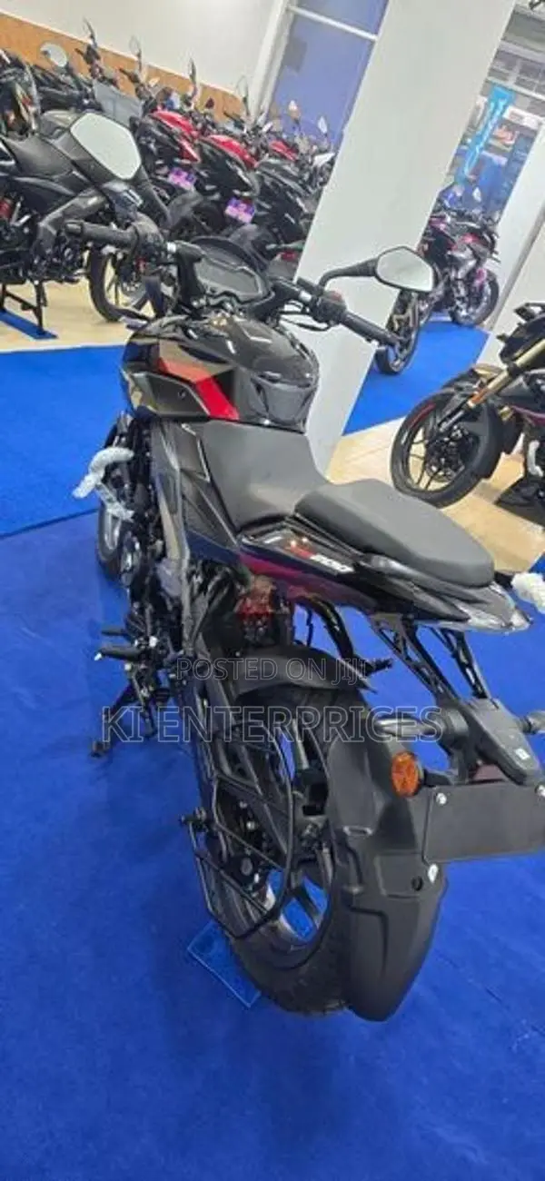 Bajaj Pulsar NS200 2026