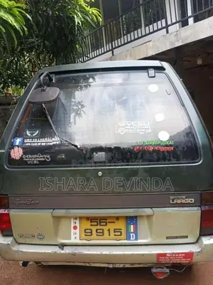 Nissan Largo 1990