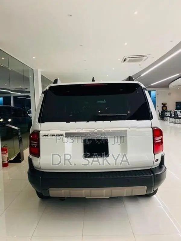 Toyota Land Cruiser Prado VX 2024