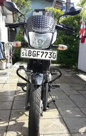 Bajaj Platina 100 ES 2018