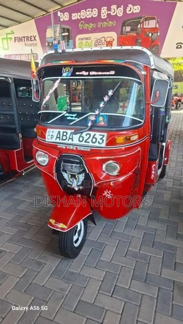 Bajaj RE 4 Stroke 2015