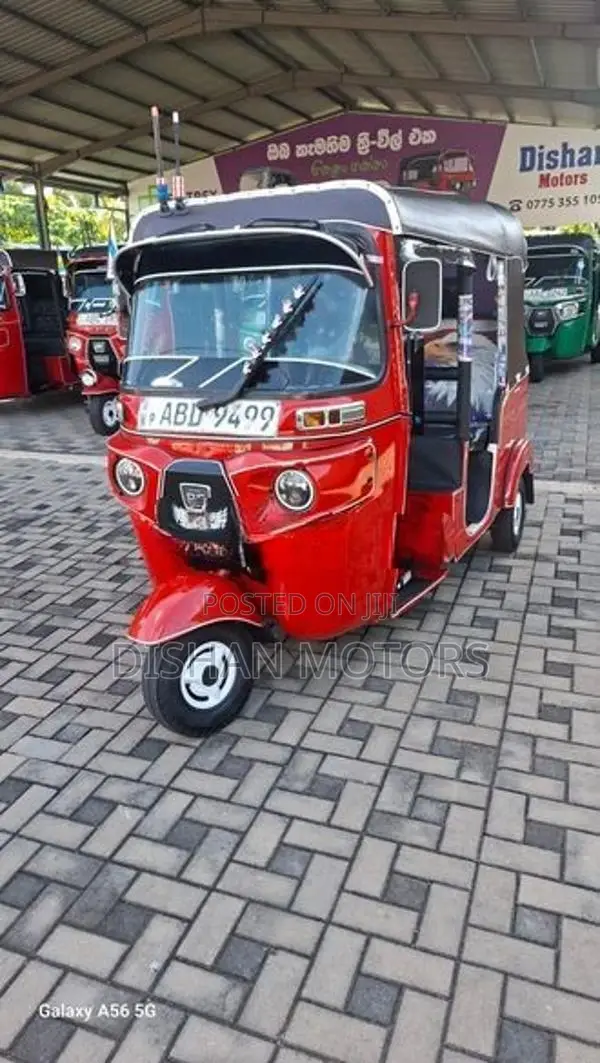 Bajaj RE 4Stroke 2015