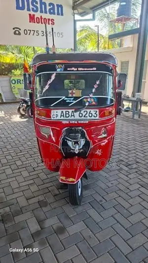 Bajaj RE 4 Stroke 2015