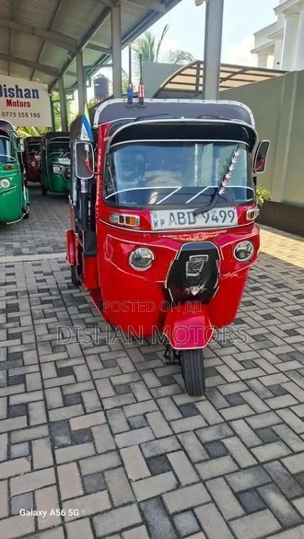 Bajaj RE 4Stroke 2015