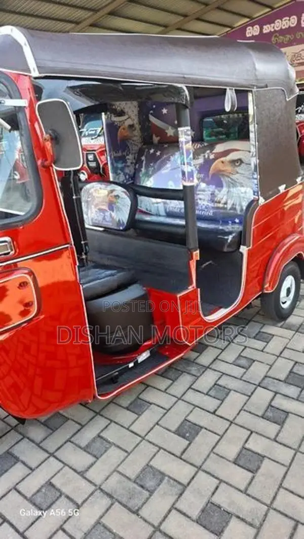 Bajaj RE 4Stroke 2015