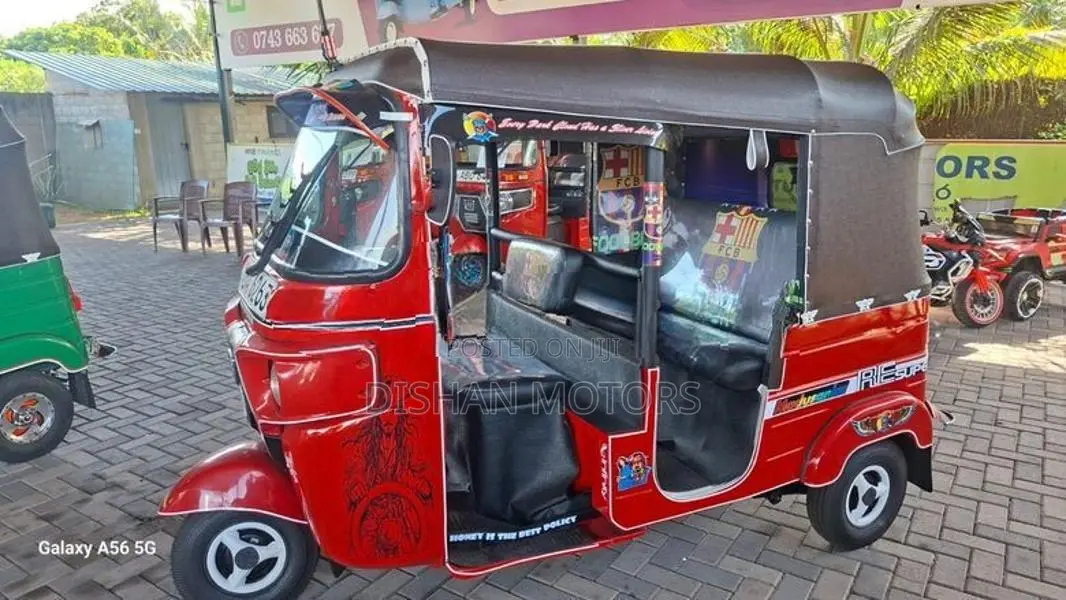 Bajaj RE 4 Stroke 2015