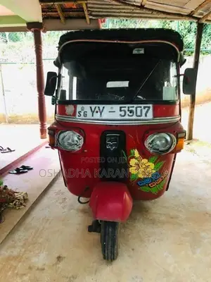 Bajaj RE 2012