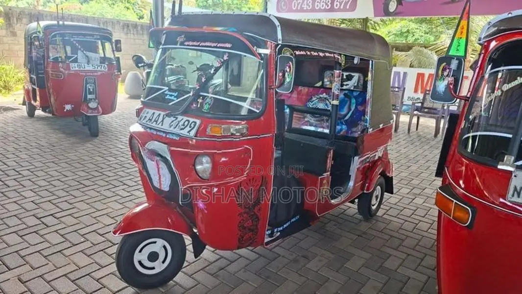 Bajaj RE 4 Stroke 2015