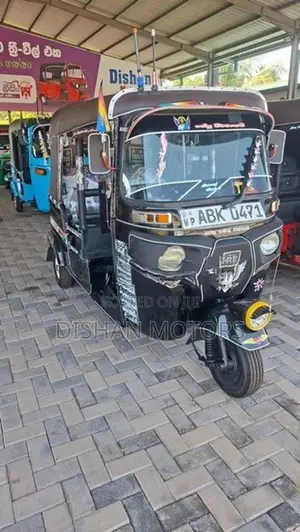 Bajaj RE 4 Stroke 2015