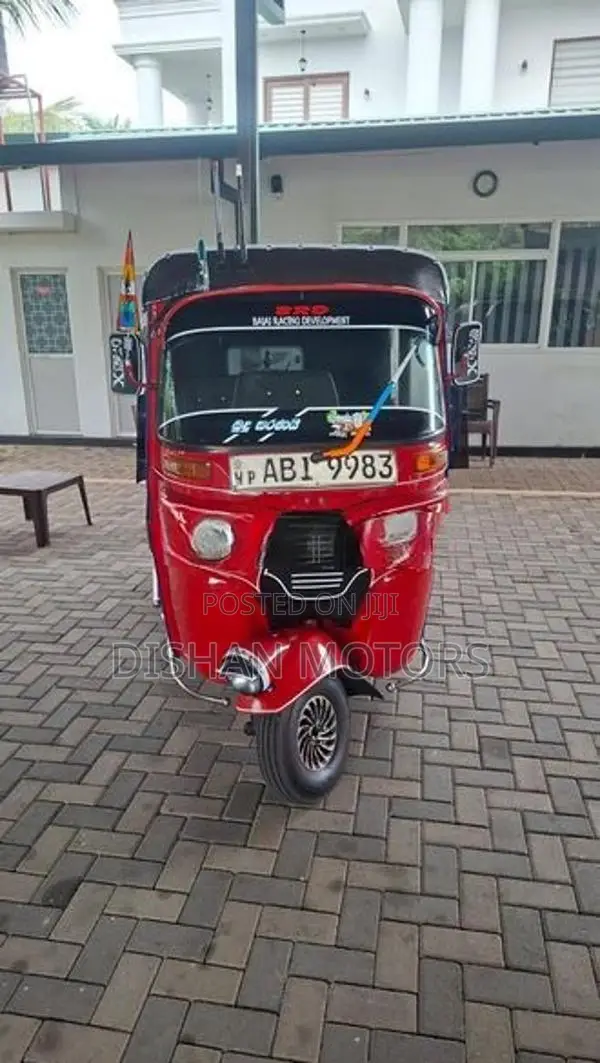 Bajaj RE 4 Stroke 2015