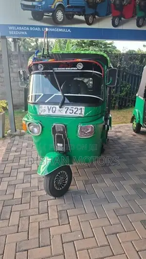Bajaj RE 4 Stroke 2011
