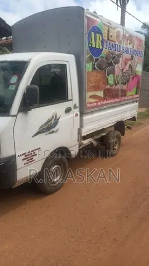 Mahindra Maxximo 2012