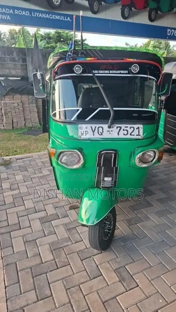 Bajaj RE 4 Stroke 2011
