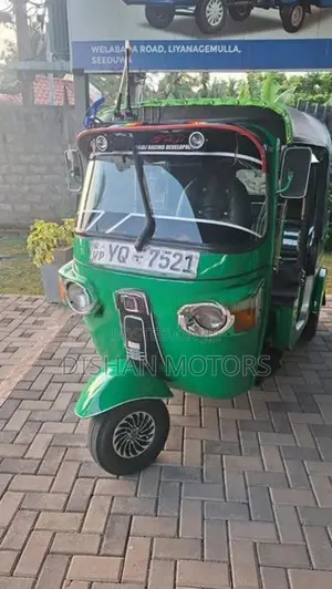 Bajaj RE 4 Stroke 2011