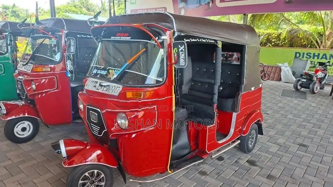 Bajaj RE 4 Stroke 2015