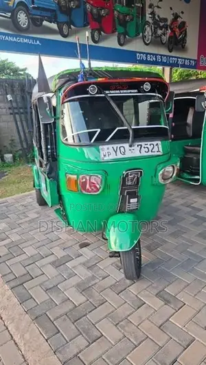 Bajaj RE 4 Stroke 2011