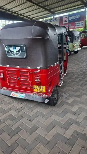 Bajaj RE 4 Stroke 2015