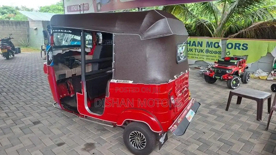 Bajaj RE 4 Stroke 2015