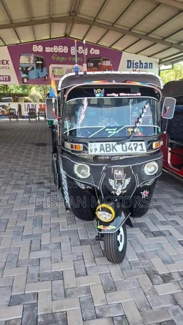 Bajaj RE 4 Stroke 2015
