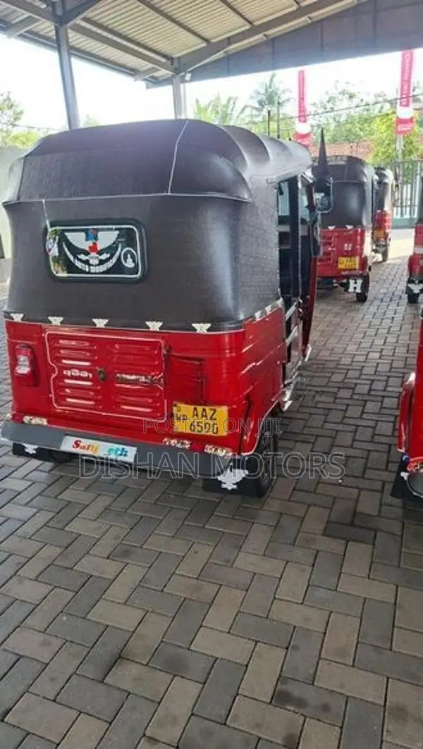 Bajaj RE 4 Stroke 2015