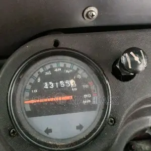 Bajaj RE 205 2016