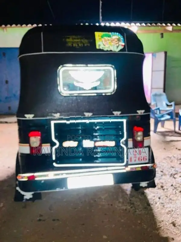 Bajaj RE 1999