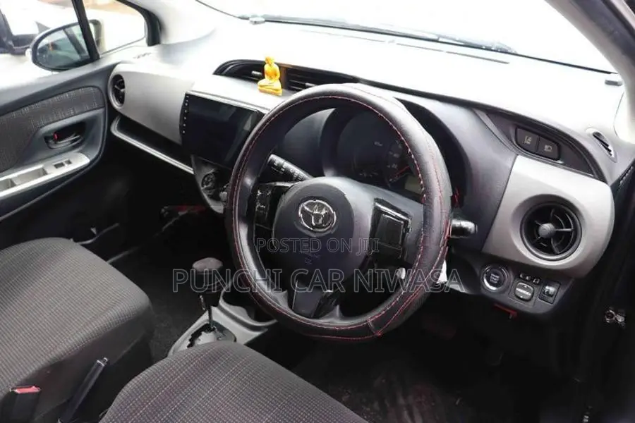 Toyota Vitz 2016