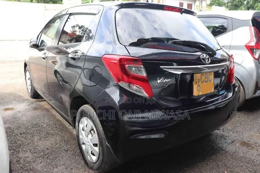 Toyota Vitz 2016