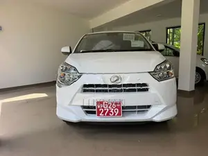Daihatsu Mira X ES 2025