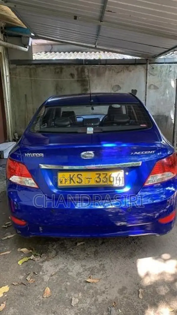 Hyundai Accent GLS 2012