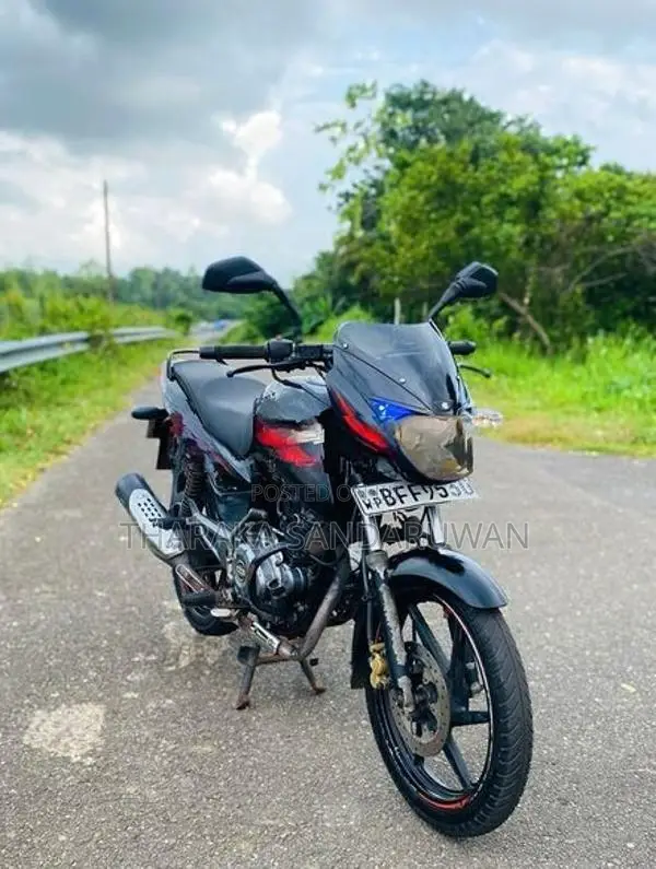 Bajaj Pulsar 150 2017