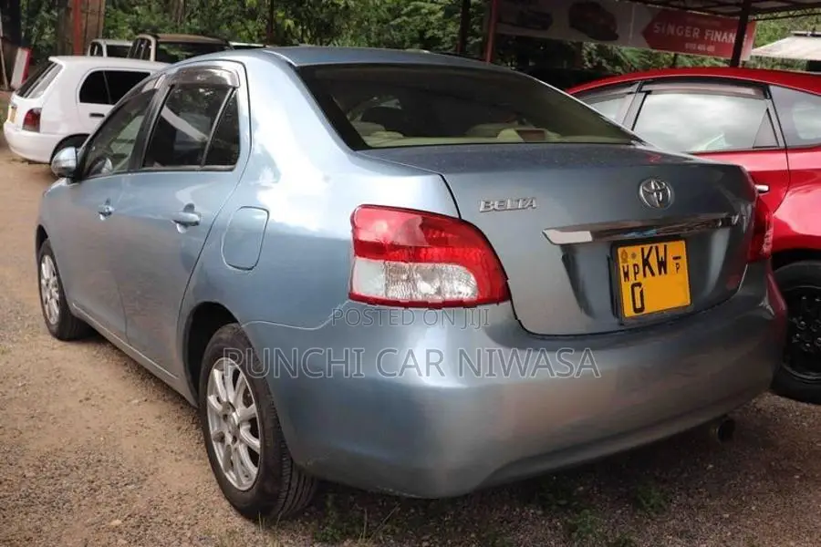 Toyota Belta 2012