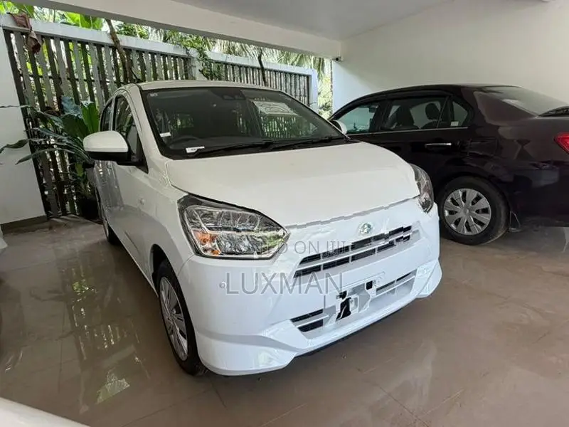 Daihatsu Mira ES X 2026