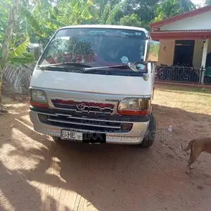 Toyota Dolphin LH 113 1998