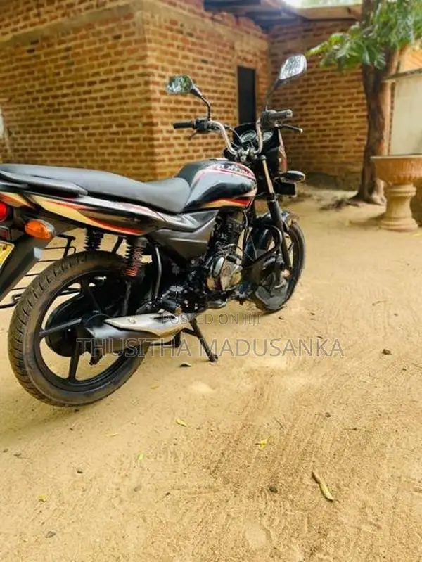 Bajaj Platina 100 ES 2016