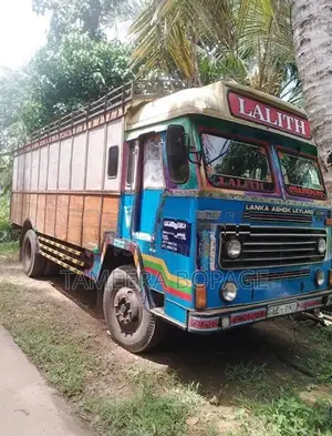 Ashok Leyland Comet 2005
