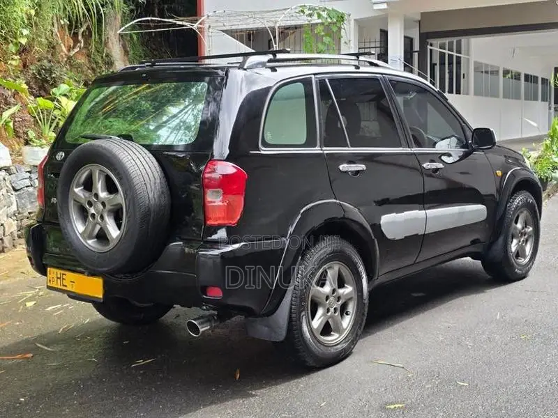 Toyota RAV4 4x4 Automatic 2003