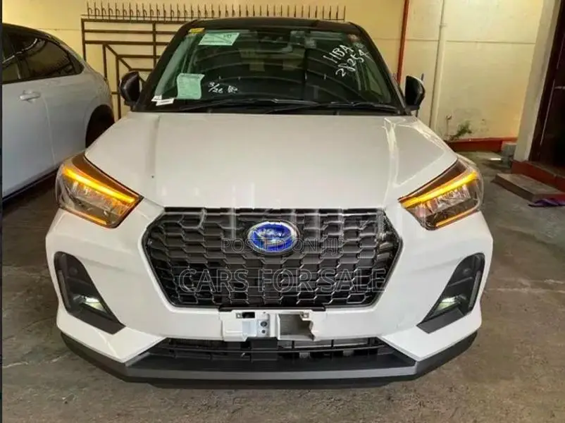 Honda Vezel Z Play Moon Roof 2025