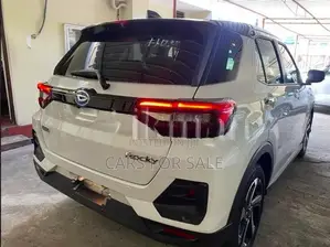 Honda Vezel Z Play Moon Roof 2025