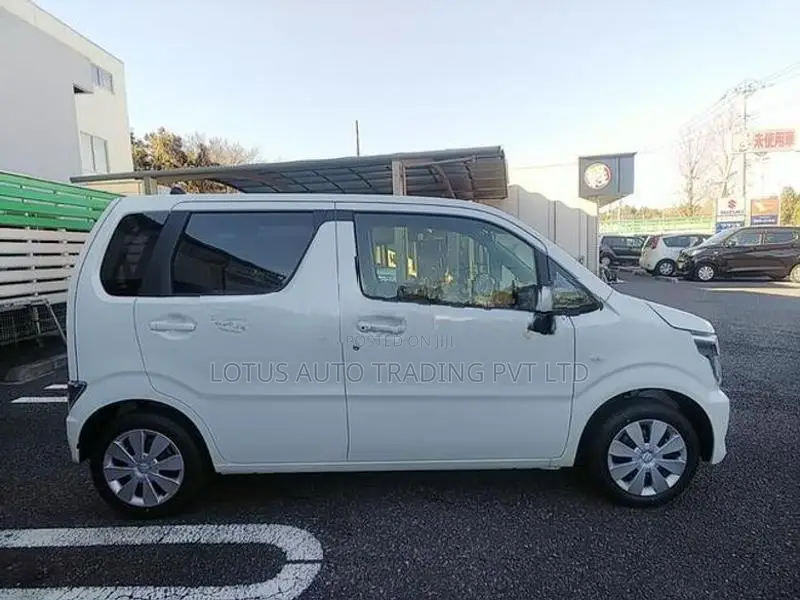Suzuki Wagon R FX 2025