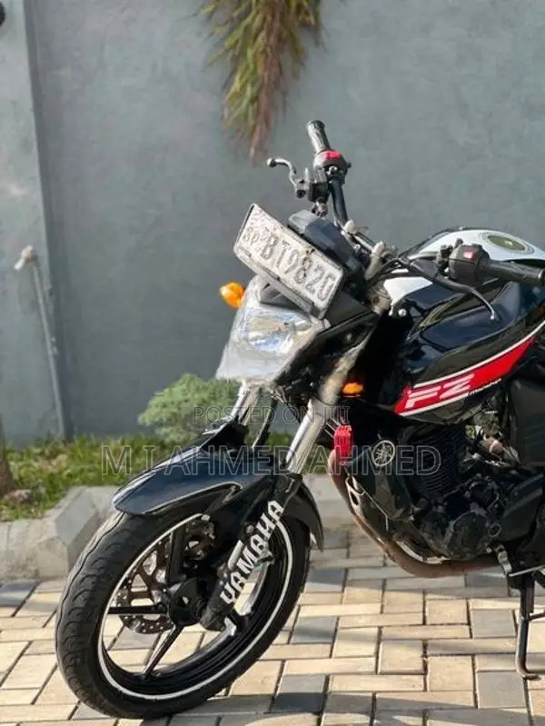 Yamaha FZ 2014