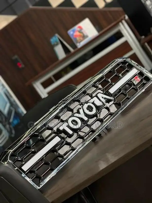 LC79 GR Front Grill - LED