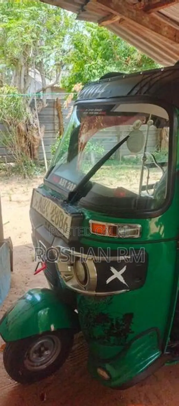 Bajaj RE 2026